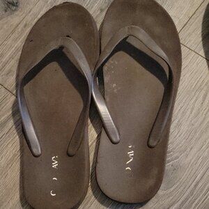EUC WOMEN'S OLD NAVY FLIP FLOPS